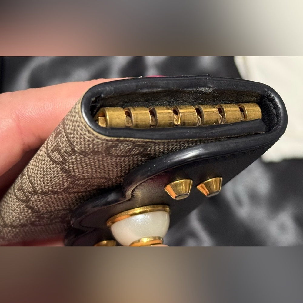 Gucci key holder - Picture 5 of 13